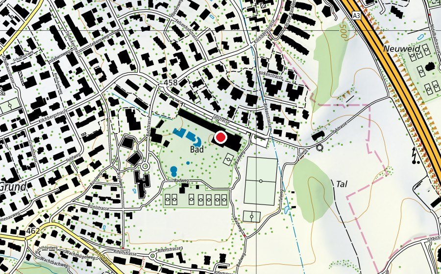 Map showing the location of Hallen- und Freibad im Tal (Sports centre)