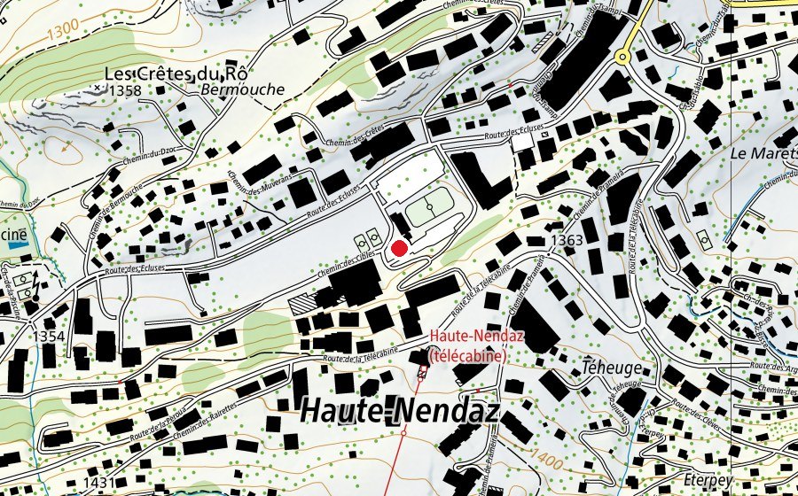 Carte indiquant l’emplacement de La grande tour (Terrain de sport)
